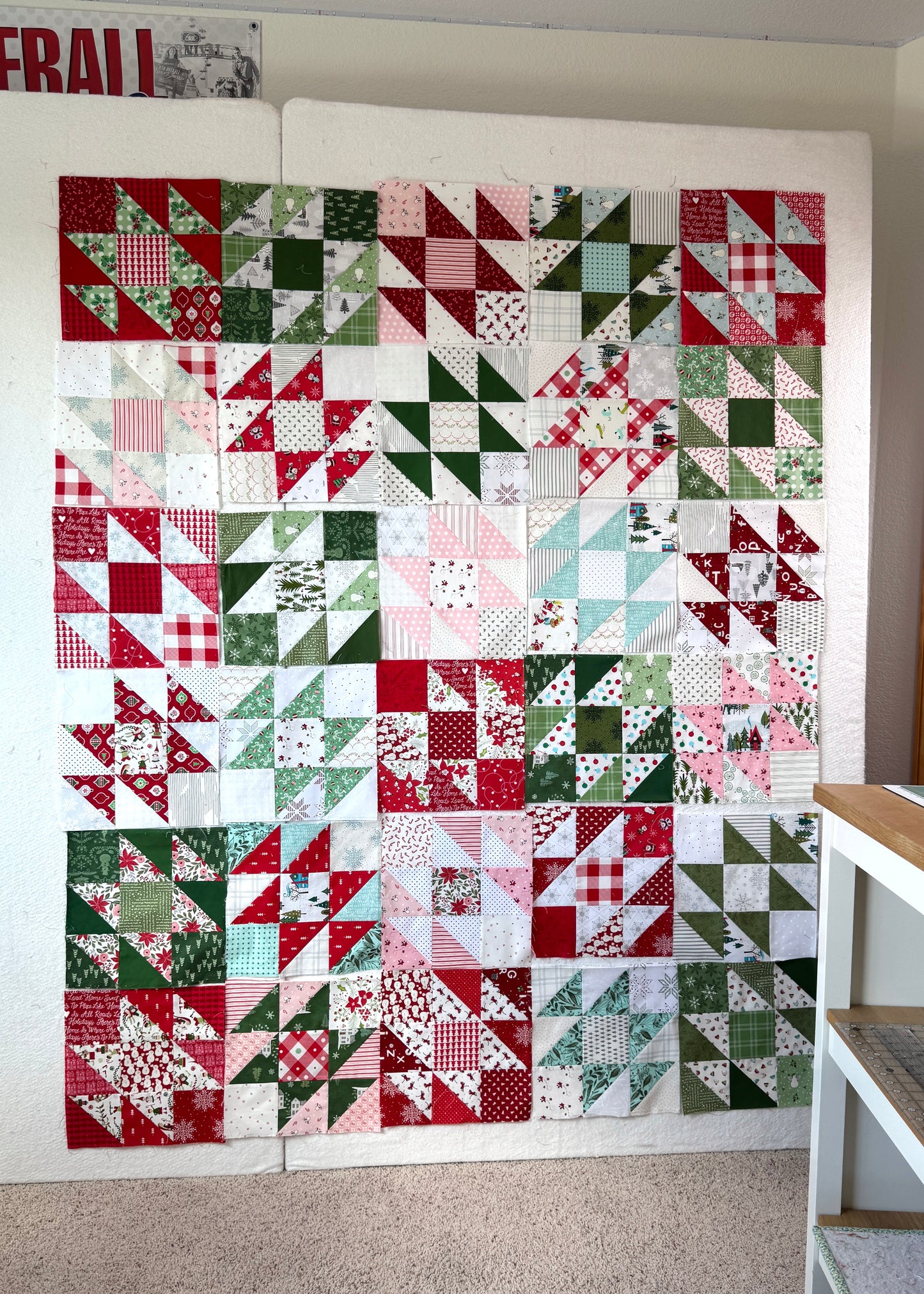 Santa's Puzzle Quilt Pattern - PDF Automatic Download
